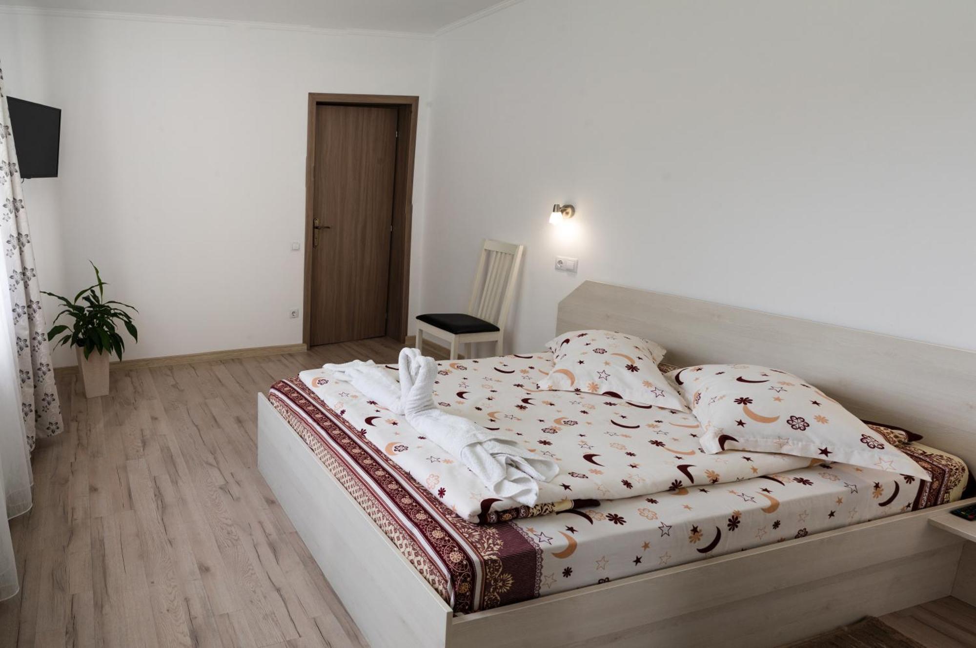 Casa Bokor Hotel Sovata Ngoại thất bức ảnh
