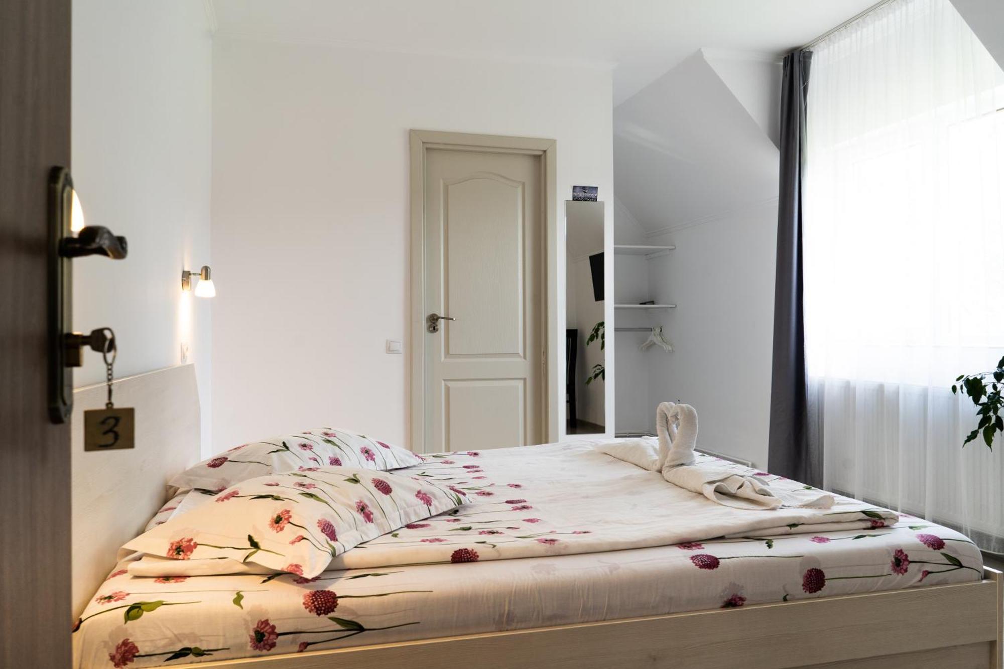 Casa Bokor Hotel Sovata Ngoại thất bức ảnh